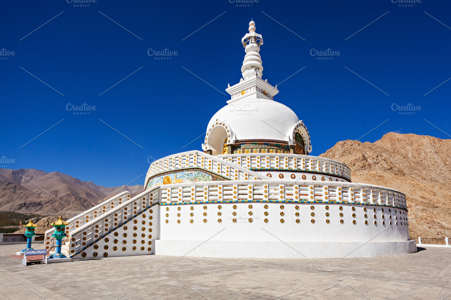 Shanti Stupa, a Photo by saiko3p