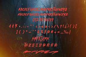 Slither Halows - Gothic Horror Font