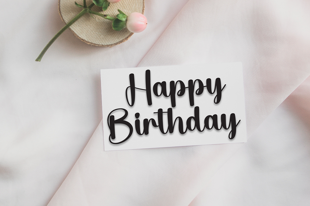 Holiday | Script Font, a Handwritten Font by Scratchones (Photo 5 of 8)