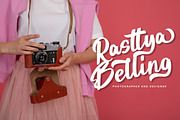 Arsiliya Stylish Script Font, a Script Font by Bayuktx (Thumbnail 4 of 10)