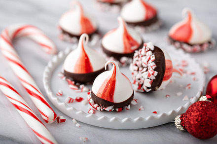 Peppermint meringues dipped in chocolate, Christmas treat