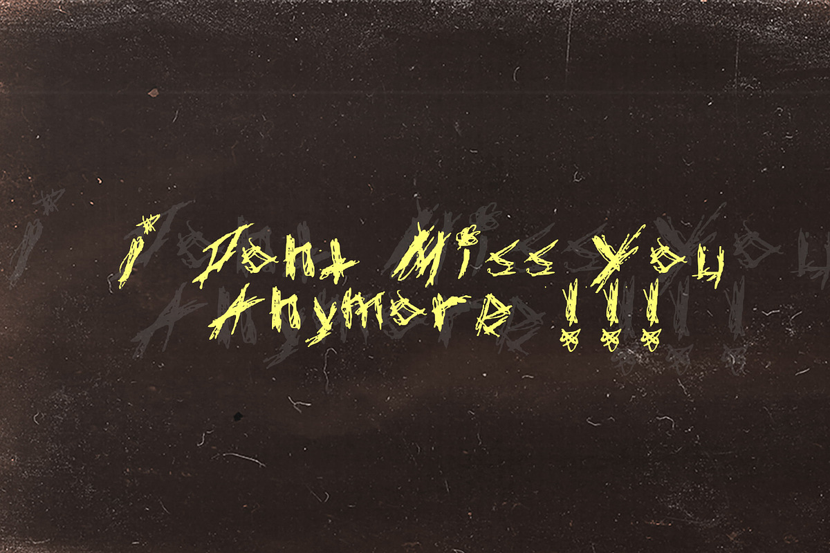 DARK TIMES HANDWRITTEN FONT, a Font by castanearias (Photo 3 of 4)