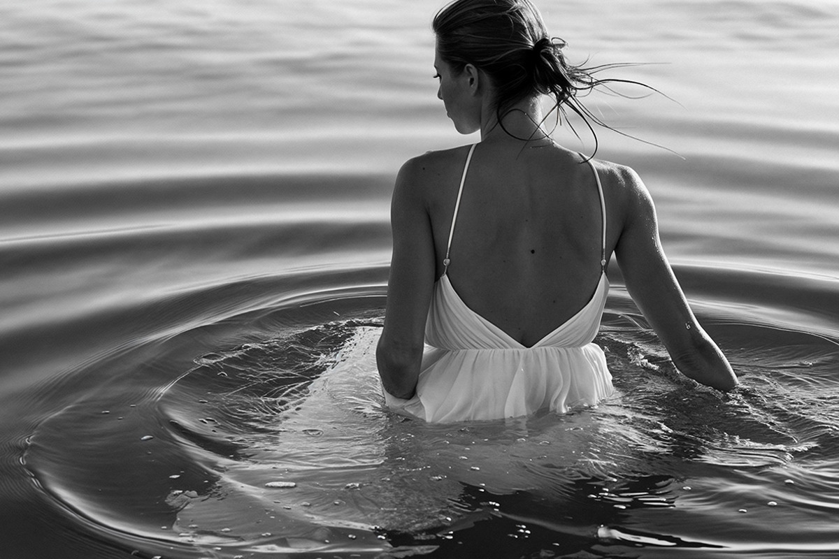 100 The sea inside images, a Person Photo by Handmadefont (Photo 12 of 15)