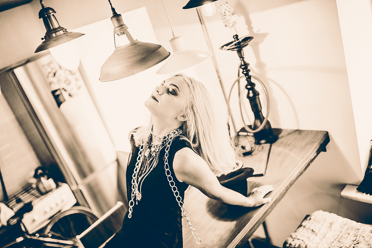 Presets for stylish Portraits, an Action Add-On by Graphics, Presets, Photos (Photo 26 of 26)