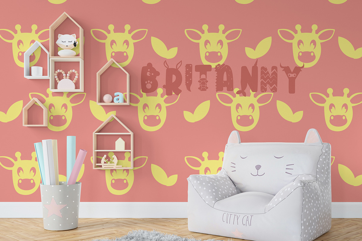 Big Little Creatures - Animal font, a Font by arausidp (Photo 7 of 8)