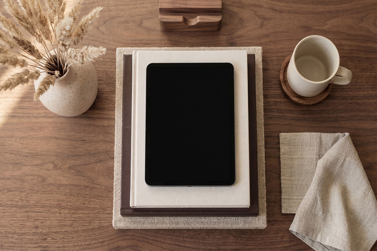 Japandi Device Mockup Collection, a Device Mockup by Ruben Stom (Photo 9 of 13)