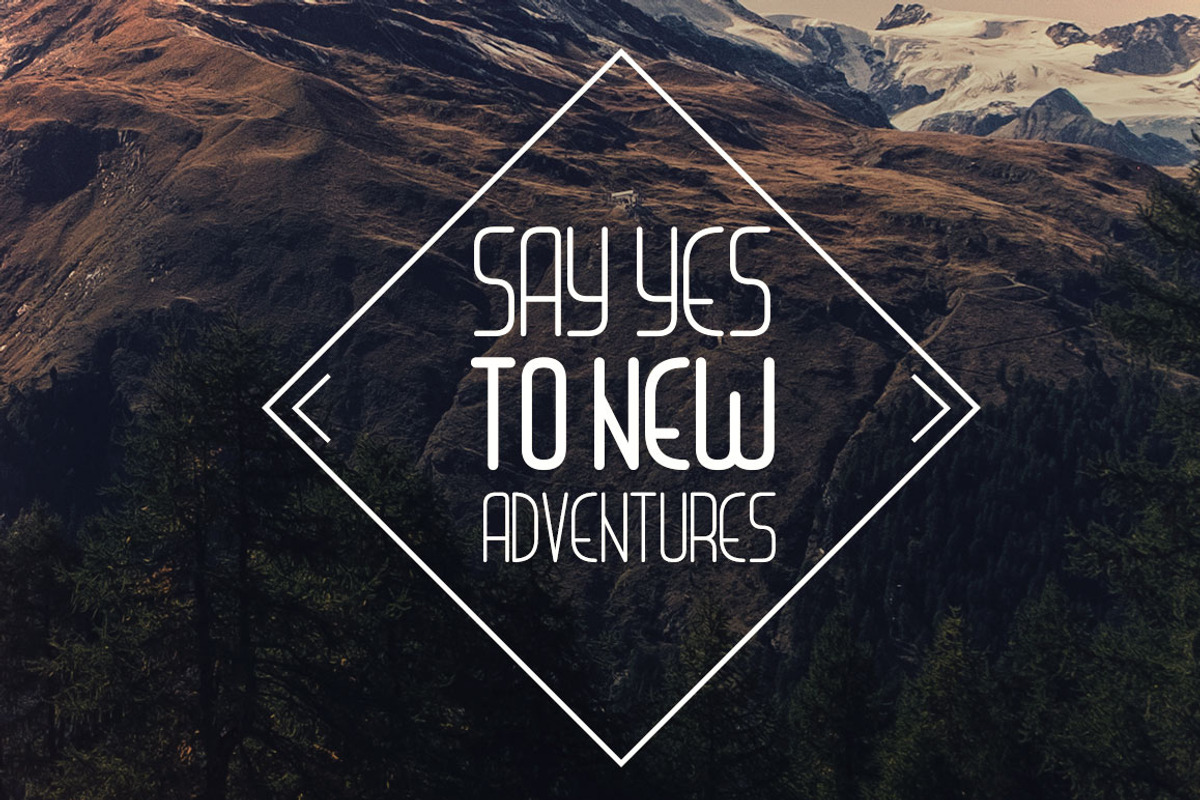 Liner| font for logos with frames preview 4