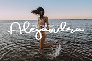 Saswitta, a Script Font by MissinkLab Studio (Thumbnail 6 of 10)