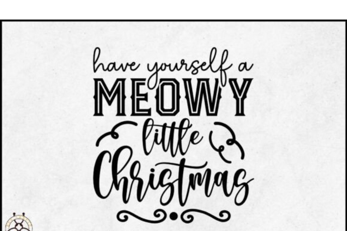 Pet Christmas Ornaments SVG Bundle, a Graphic by BeeCraftR (Photo 5 of 13)