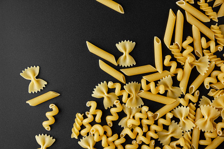 Different kinds of raw pasta