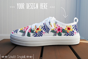 Sneaker Mock Up