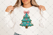 Coquette Crochet Yarn Christmas Tree, an Illustration by Craft Nest (Thumbnail 2 of 6)