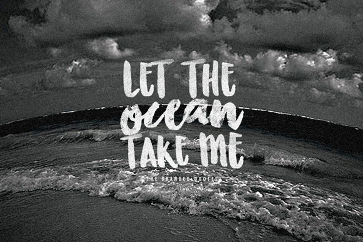 Chasing Embers Typeface preview 2