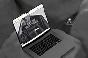 Canva Website Template for Coaches, a Landing Page Template by izeumi (Thumbnail 3 of 3)