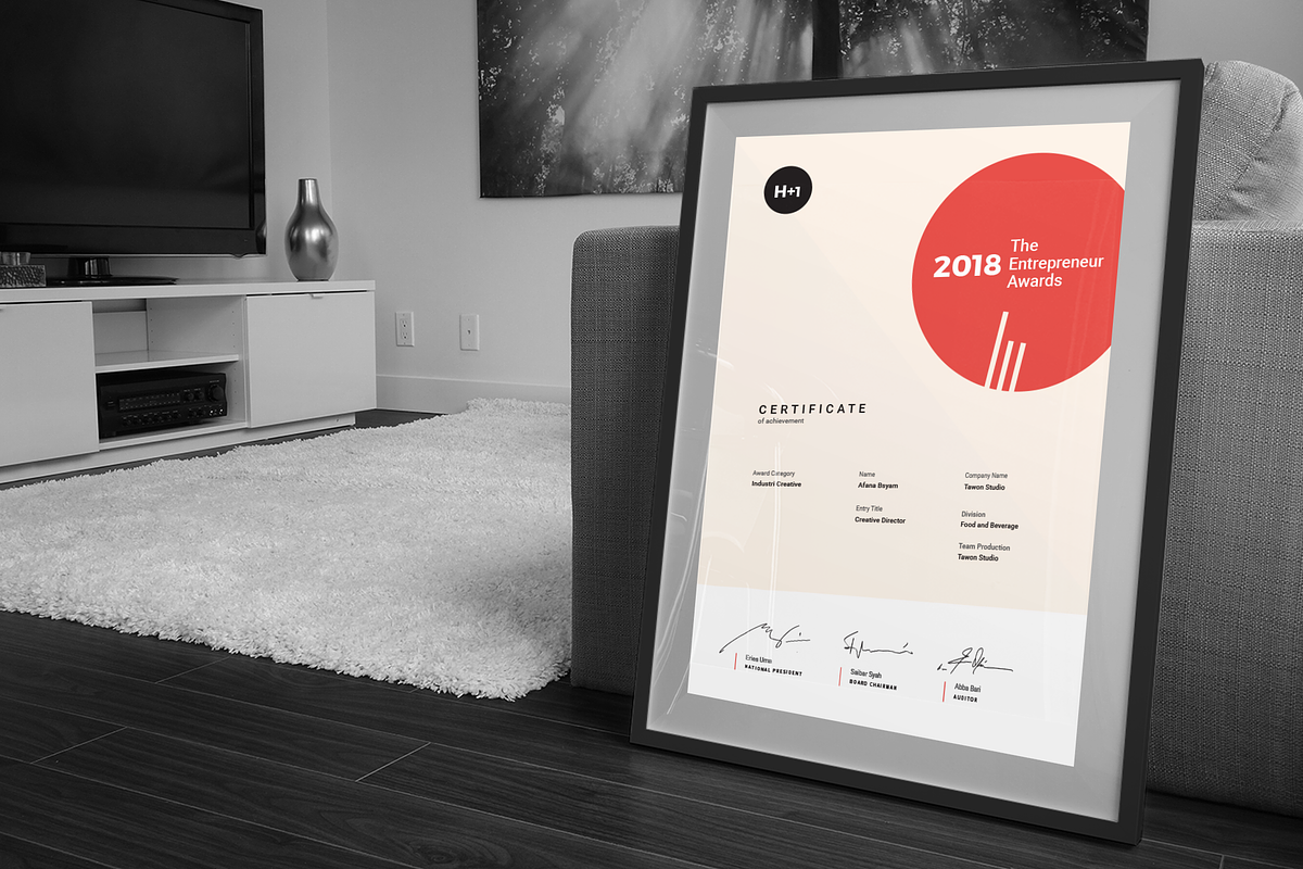Modern Certificate, a Stationery Template by BOXKAYU (Photo 3 of 6)