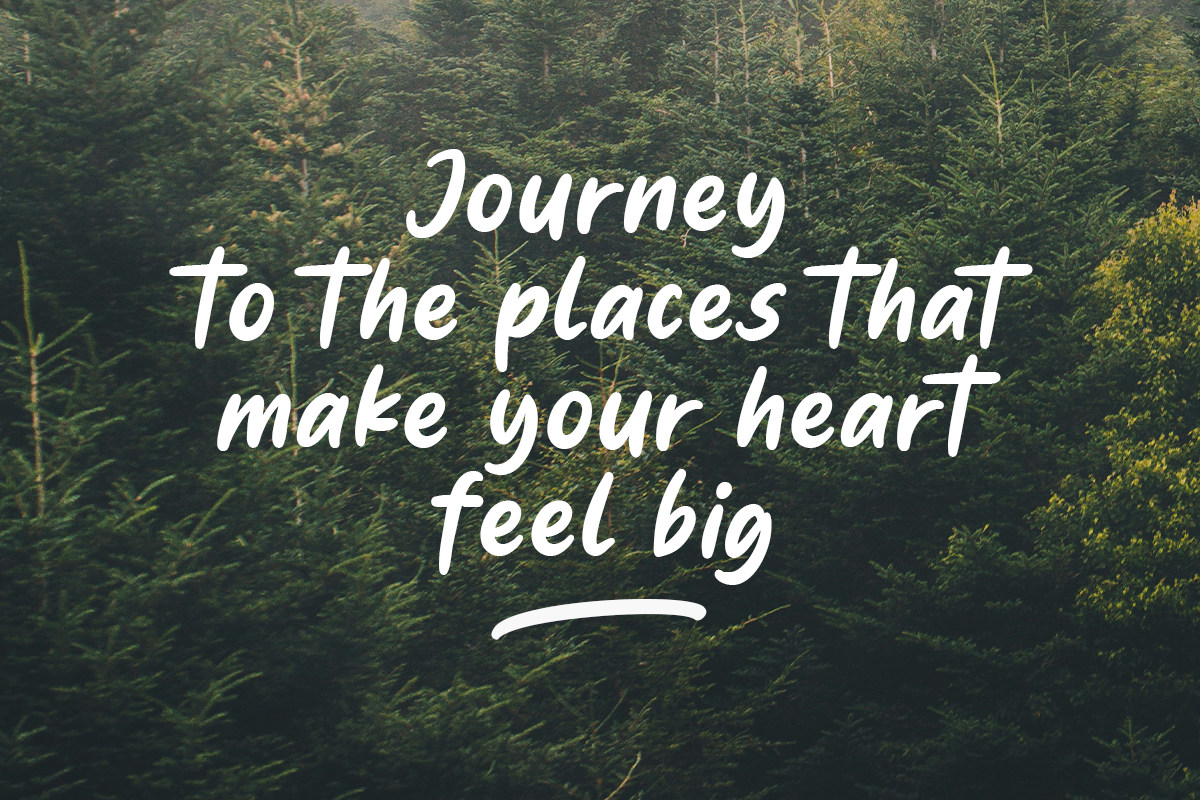 Maldives Holiday, a Handwritten Font by DzikrulAulia (Photo 3 of 10)