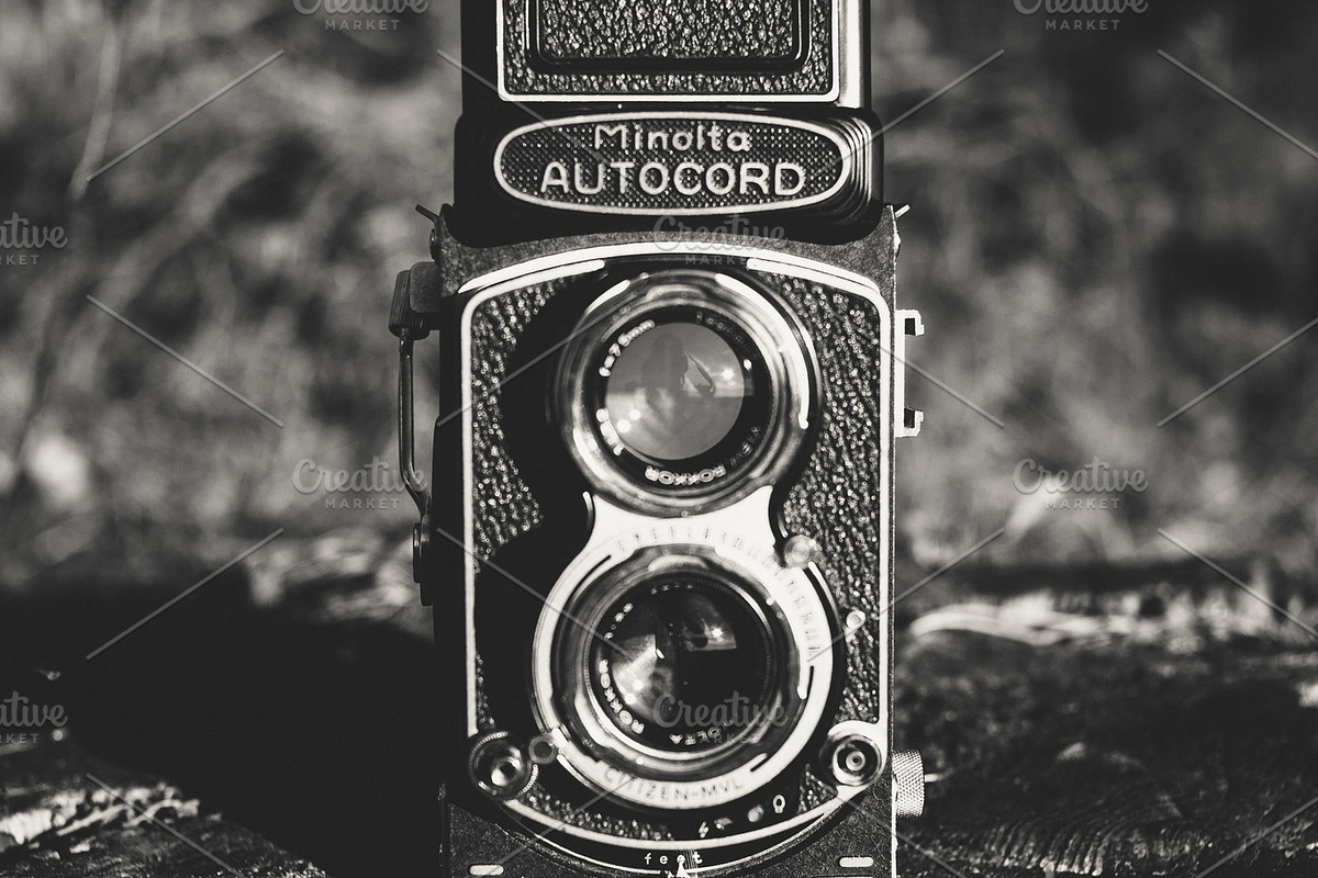 Old School Cameras ~ 52 HQ Photos, a Technology Photo by Barn Images (Photo 3 of 7)