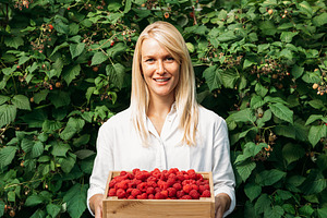 Portrait of a woman agronomist, a Person Photo by Artem Varnitsin