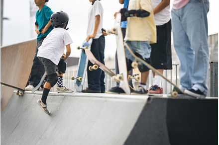 Skater maneuvering with one foot on, a Sports & Recreation Photo by Barcelona_dreams
