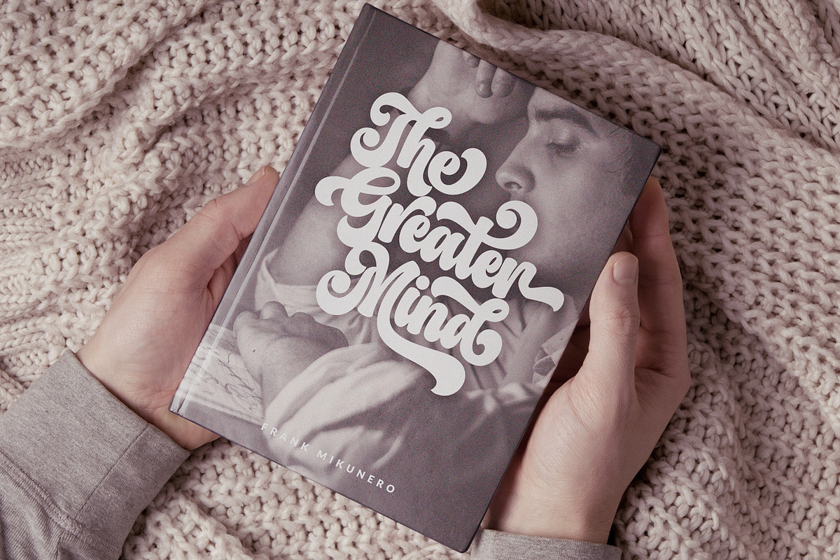 De Augusta - Vintage Retro Font, a Script Font by Subectype Studio (Photo 4 of 10)