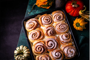 Fresh homemade bakery cinnamon buns, a Food & Drink Photo by Yulia Furman