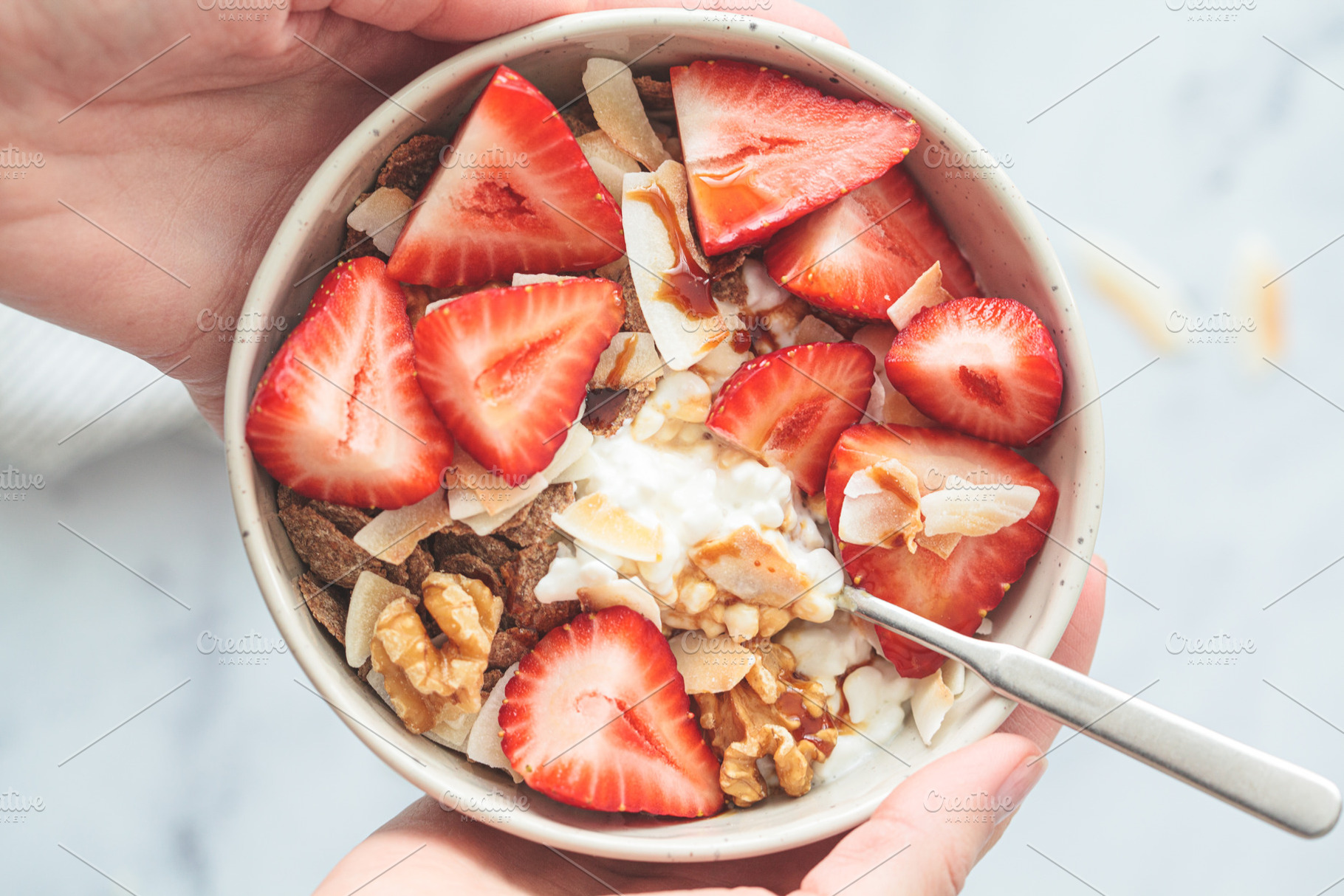 Cottage cheese bowl with strawberry, a Photo by vaaseenaa