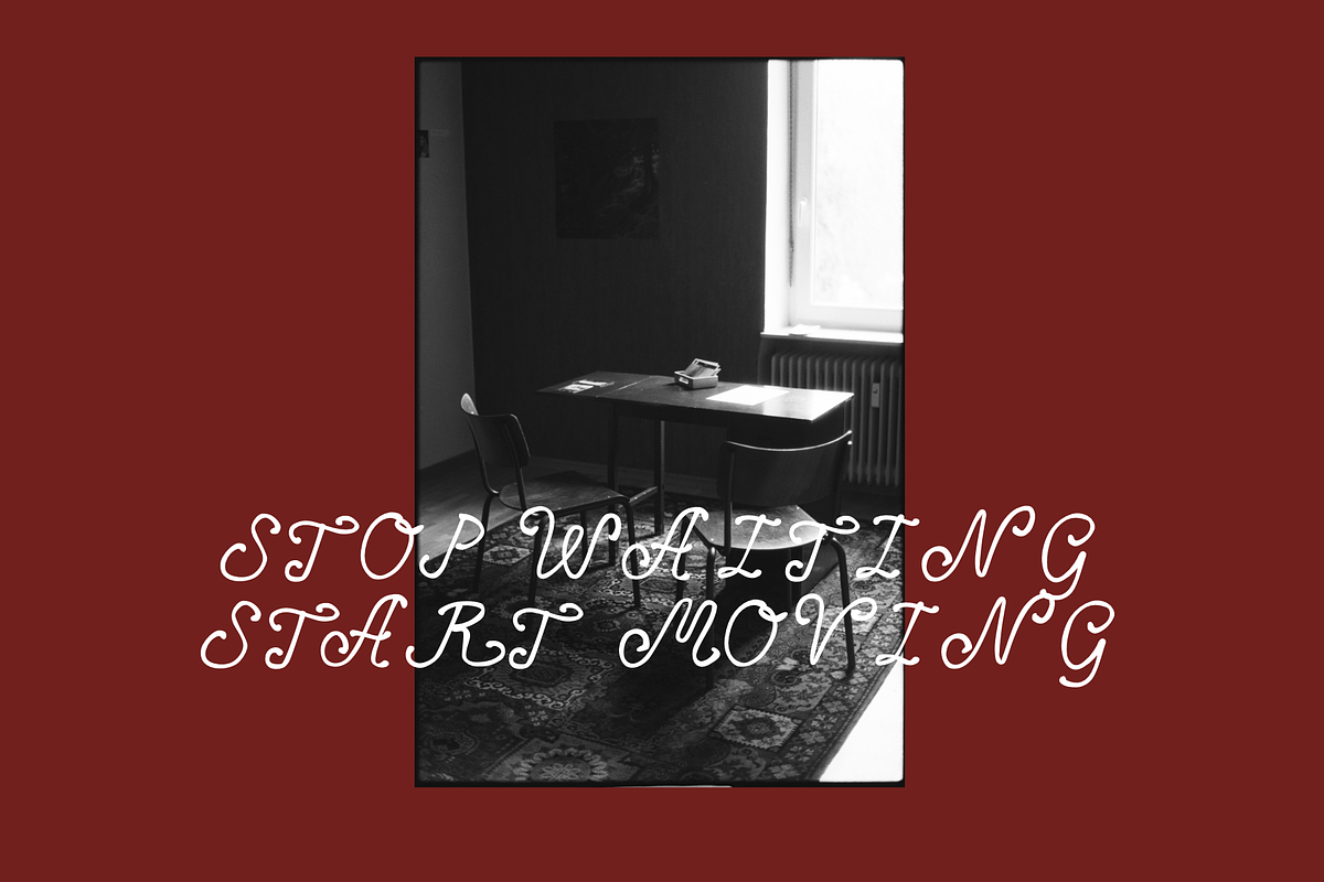 Simona Elegant Quirky Font, a Handwritten Font by Ashiya Pixel (Photo 2 of 13)