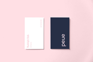 Peue Realsitic Business Card Mockup