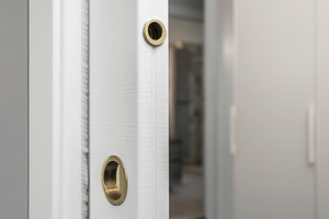 Sliding door detail, an Architecture Photo by KYNA STUDIO