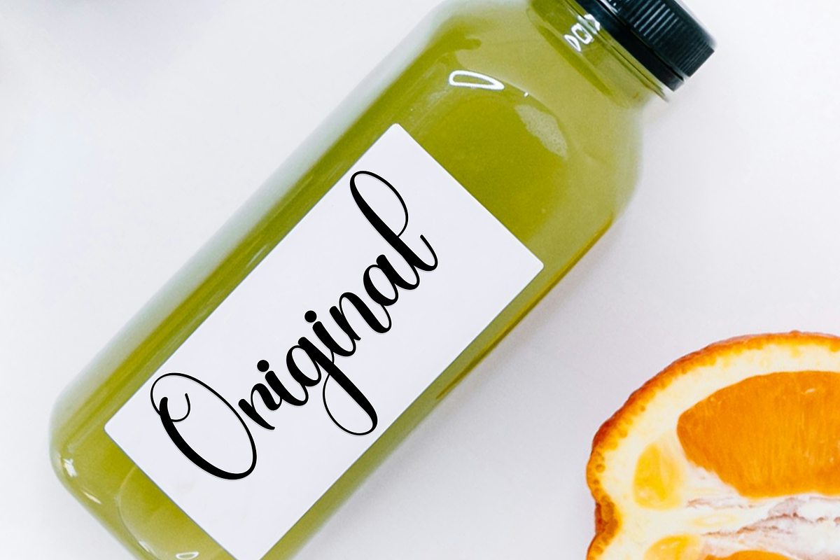 Catalina Handmade, a Handwritten Font by InermediaSTUDIO (Photo 5 of 8)