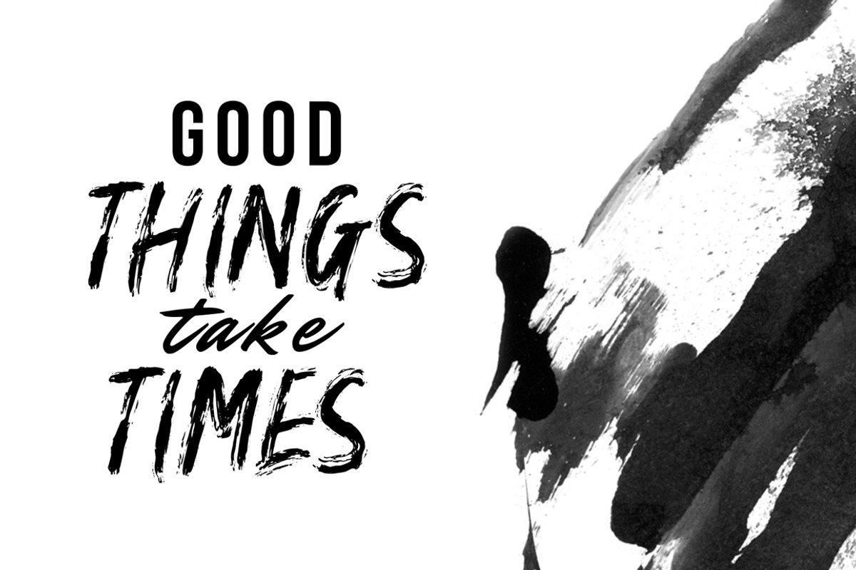 Montanas Brush Font preview 4
