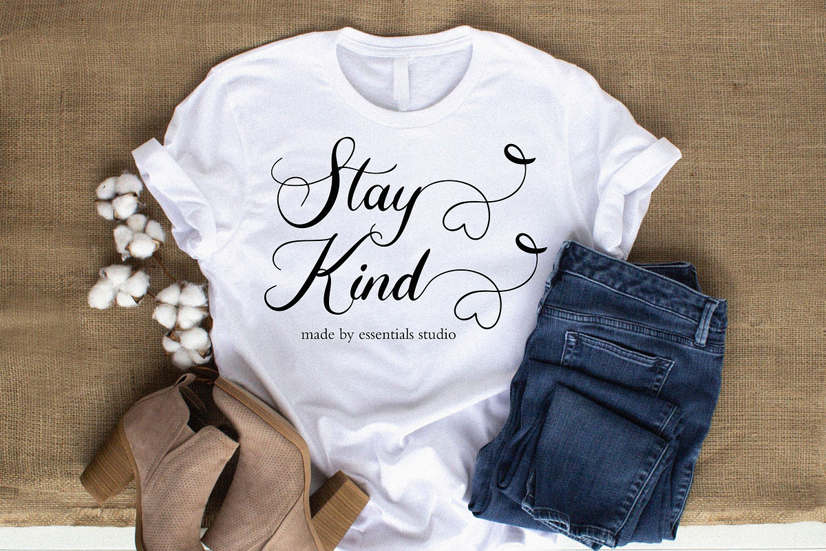 loveline glamour, a Script Font by Essentials Studio (Photo 5 of 10)