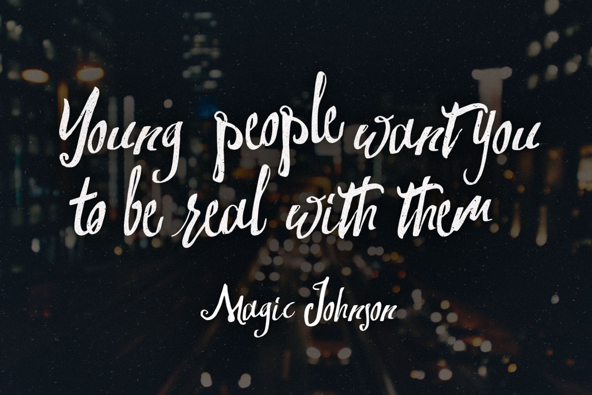 Swirlesque Typeface + Bonus, a Script Font by Dirtyline Studio (Photo 2 of 5)