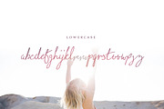 Maria Signature - Handwritten Font, a Script Font by Medialoot (Thumbnail 3 of 5)