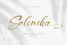 Selonika – Handwritten Script Font