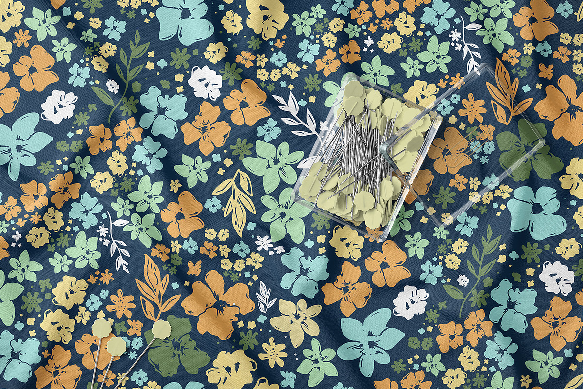 Summer Elegant Floral Pattern, a Pattern Graphic by StudioGlouna (Photo 3 of 7)