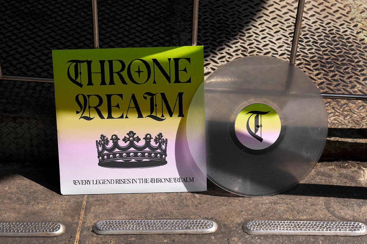 Bakszen Crown Blackletter Display, a Blackletter Font by timelesstype.co (Photo 5 of 10)