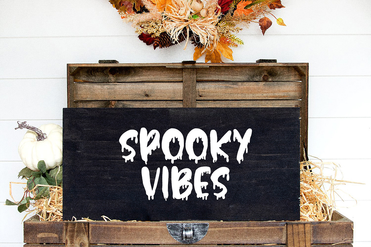Bloodus spooky halloween font, a Handwritten Font by supfonts (Photo 2 of 5)