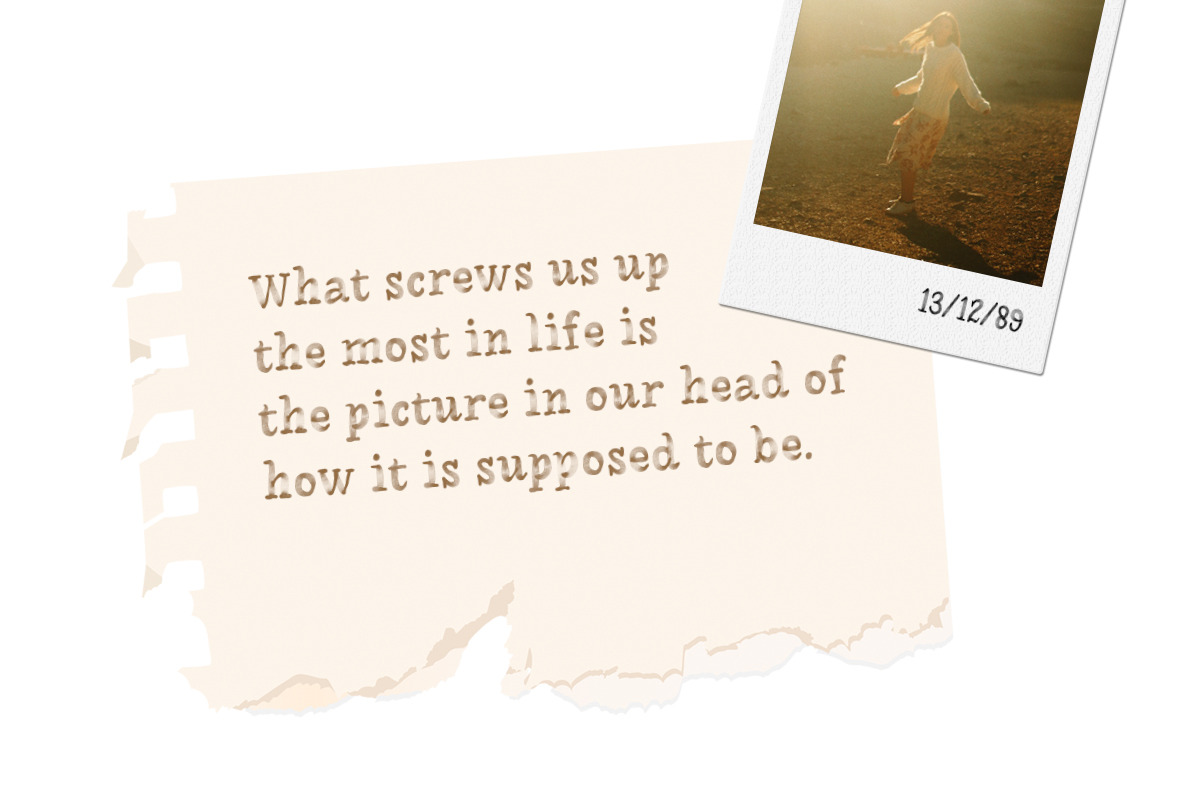 Hello Friday - Watercolor SVG Font, a Serif Font by Sarid Ezra (Photo 5 of 7)