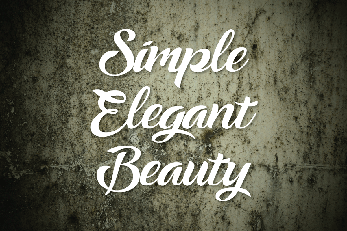 Ampera Font preview 3