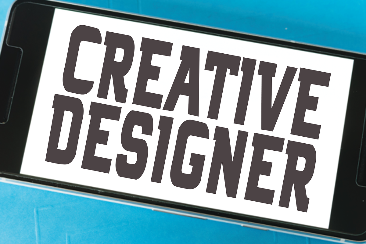 Easter Forever, a Script Font by InermediaSTUDIO (Photo 5 of 7)