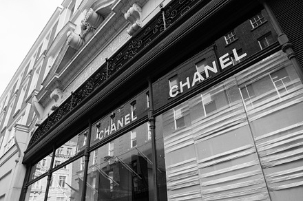 Chanel Shop
