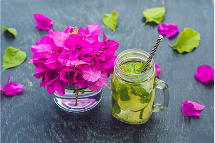 Spring purple flowers and spring, a Food & Drink Photo by Elizaveta Galitskaya