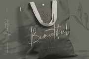 The Hamstter Signature Font, a Script Font by Vultype Co. (Thumbnail 7 of 11)