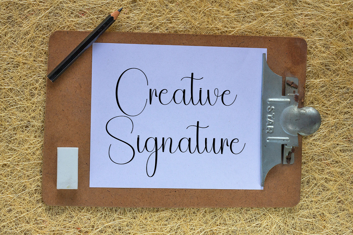 Animal Vacation, a Handwritten Font by InermediaSTUDIO (Photo 7 of 8)