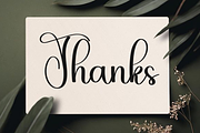 Glowing, a Handwritten Font by InermediaSTUDIO (Thumbnail 4 of 8)