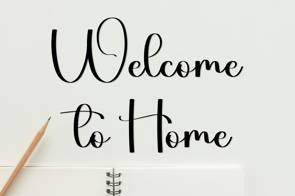Creative Solitude, a Handwritten Font by InermediaSTUDIO (Photo 4 of 7)