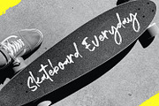 Reginy - Textured Brush Font, a Script Font by StringLabs (Thumbnail 5 of 8)