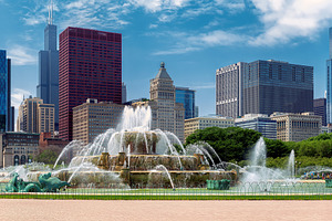 Buckingham fountain, Chicago, IL, an Architecture Photo by Lucky Photographer
