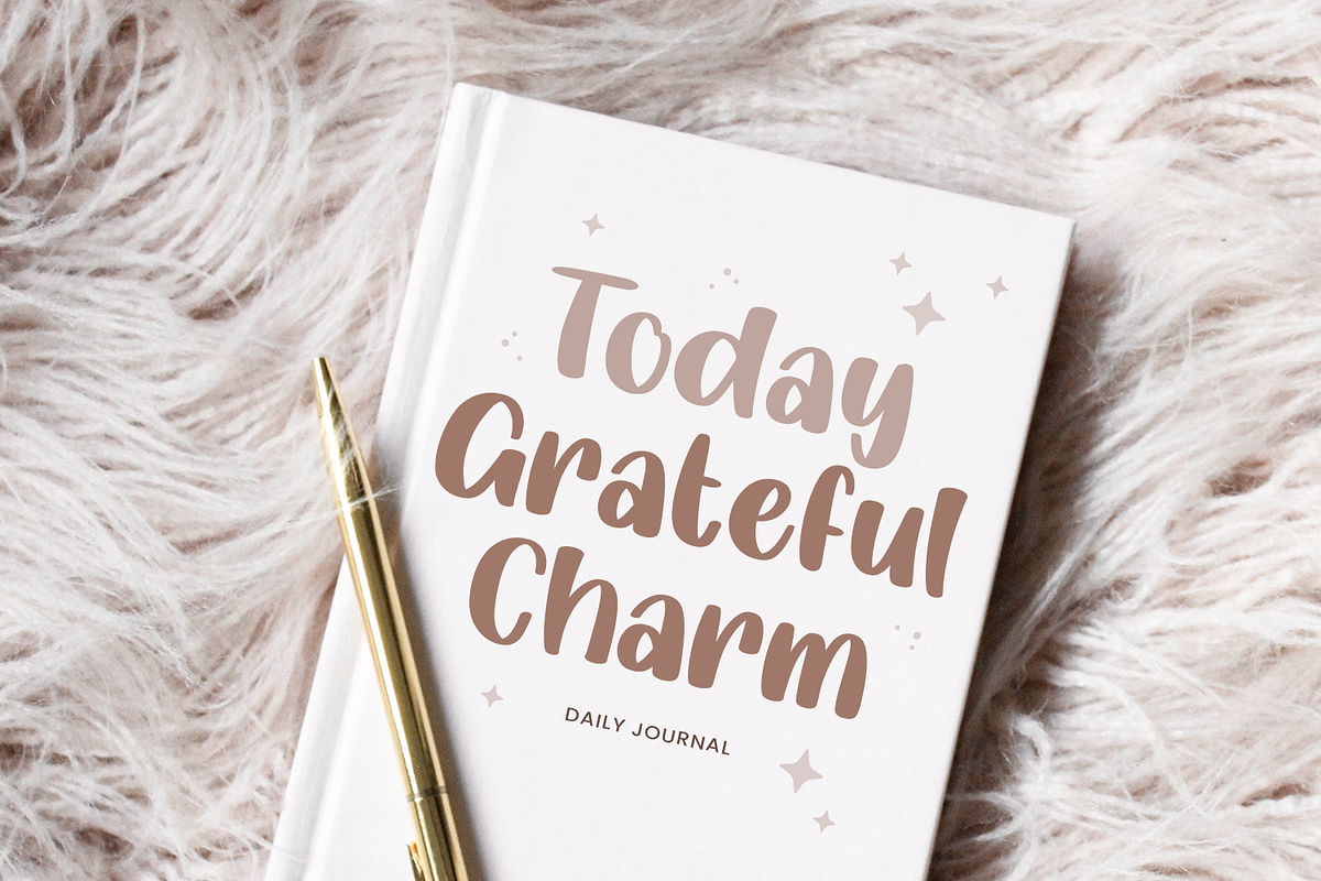 Christmas Buttermilk, a Handwritten Font by Mozatype (Photo 3 of 11)